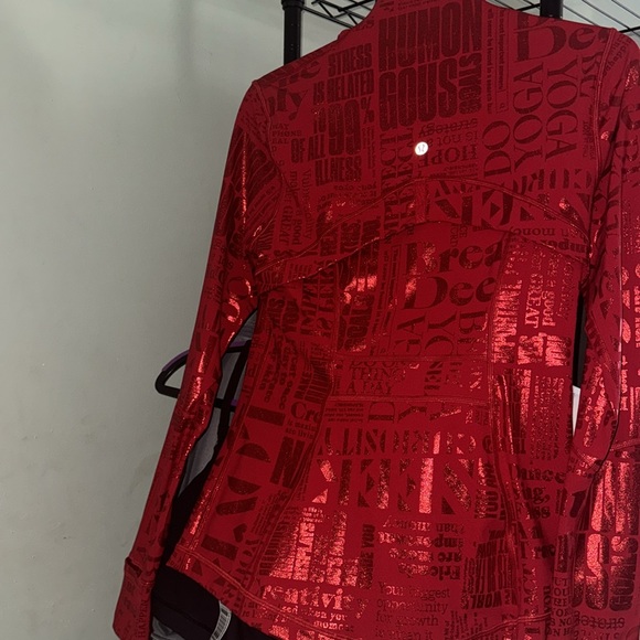 Lululemon Define Jacket *Manifesto 20YR Manifesto Foil Dark Red *RARE* 8 - Picture 6 of 8